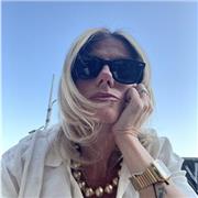 Laureata in lettere e filosofia ,dipartimento storia e cultura della moda . Amante ed appassionata di discipline umanistiche